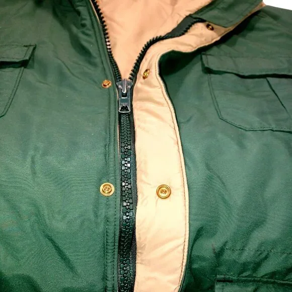 L.L. Bean VTG Green Hooded Parka Zip Snap Pockets Size M Winter Car Coat Mens XL - Picture 7 of 15